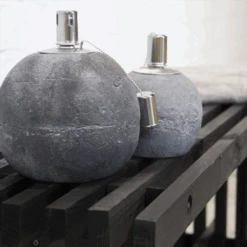 Betonnen Olielamp L - Fancy Flames -Tuinbenodigdheden betonnen olielamp l fancy flames 3