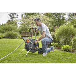 Slangenwagen AquaRoll Easy Set - L - 50m - Gardena 10 Slangenwagen AquaRoll Easy Set - L - 50m - Gardena -Tuinbenodigdheden slangenwagen aquaroll easy set l 50m gardena 3 7